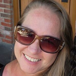 Meet your Posher, Joi